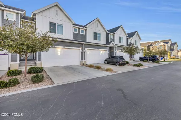 Saratoga Springs, UT 84045,437 S Fox Chase Ln