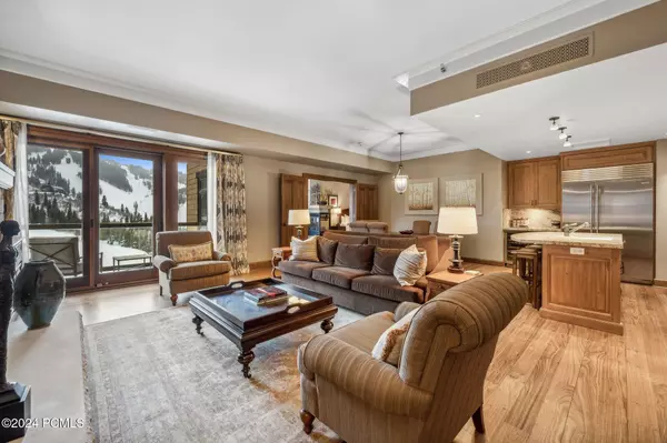 Park City, UT 84060,2300 Deer Valley Dr #803