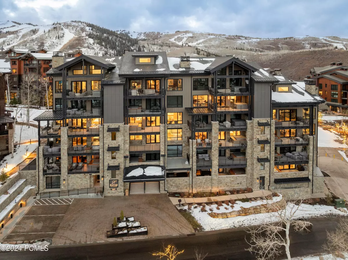 Park City, UT 84060,7697 Village Way ## 402