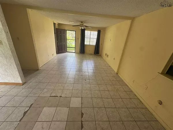 Wichita Falls, TX 76302,4717 DEVONSHIRE DRIVE