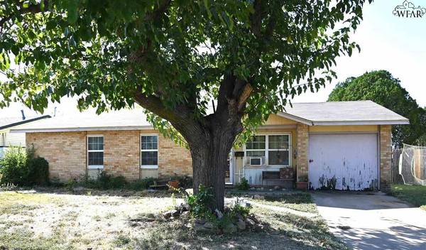 214 GLASGOW DRIVE, Wichita Falls, TX 76302