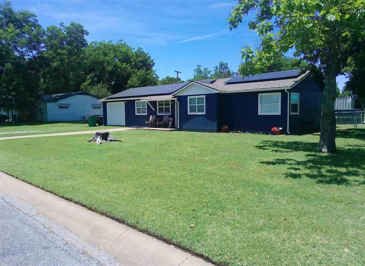 Burkburnett, TX 76354,111 LINDEN STREET