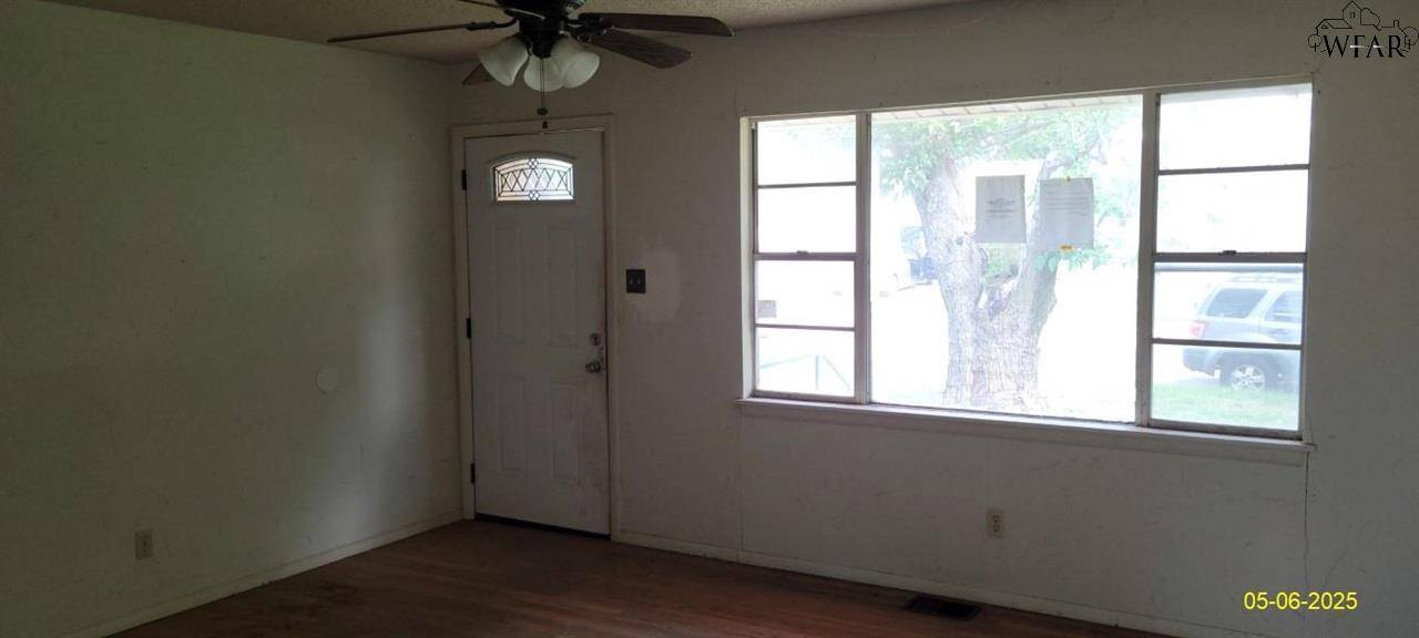 Wichita Falls, TX 76301,1102 IRELAND STREET
