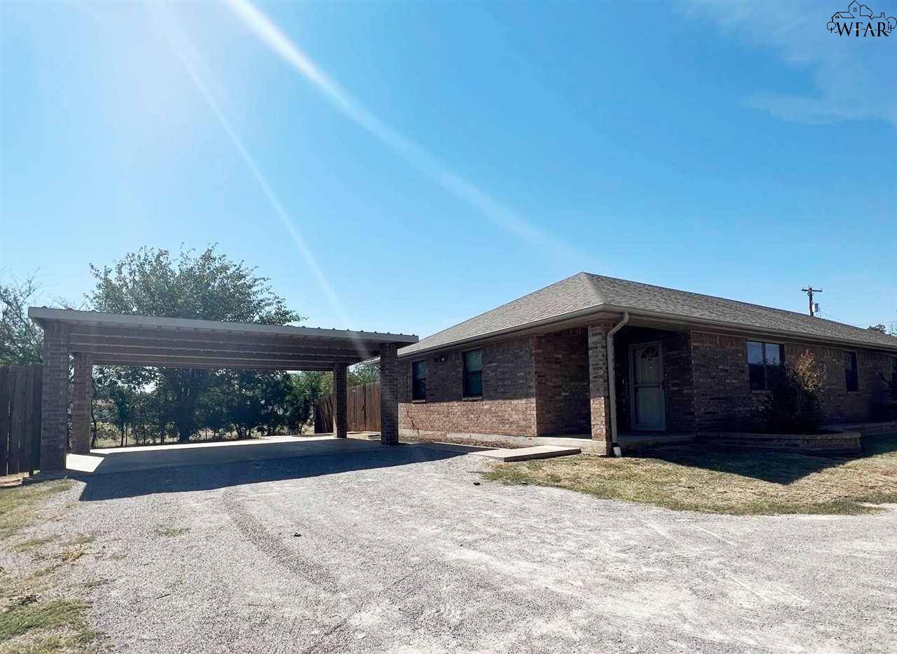 1201 N PACIFIC AVENUE #Duplex A, Iowa Park, TX 76367