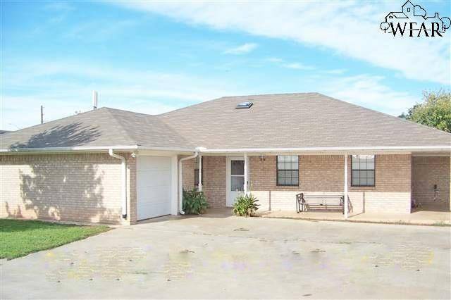 1408 W WEST HIGHWAY, Iowa Park, TX 76367