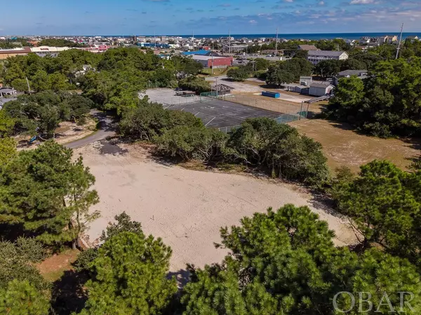 Nags Head, NC 27959,215 W Carolinian Circle #Lot F