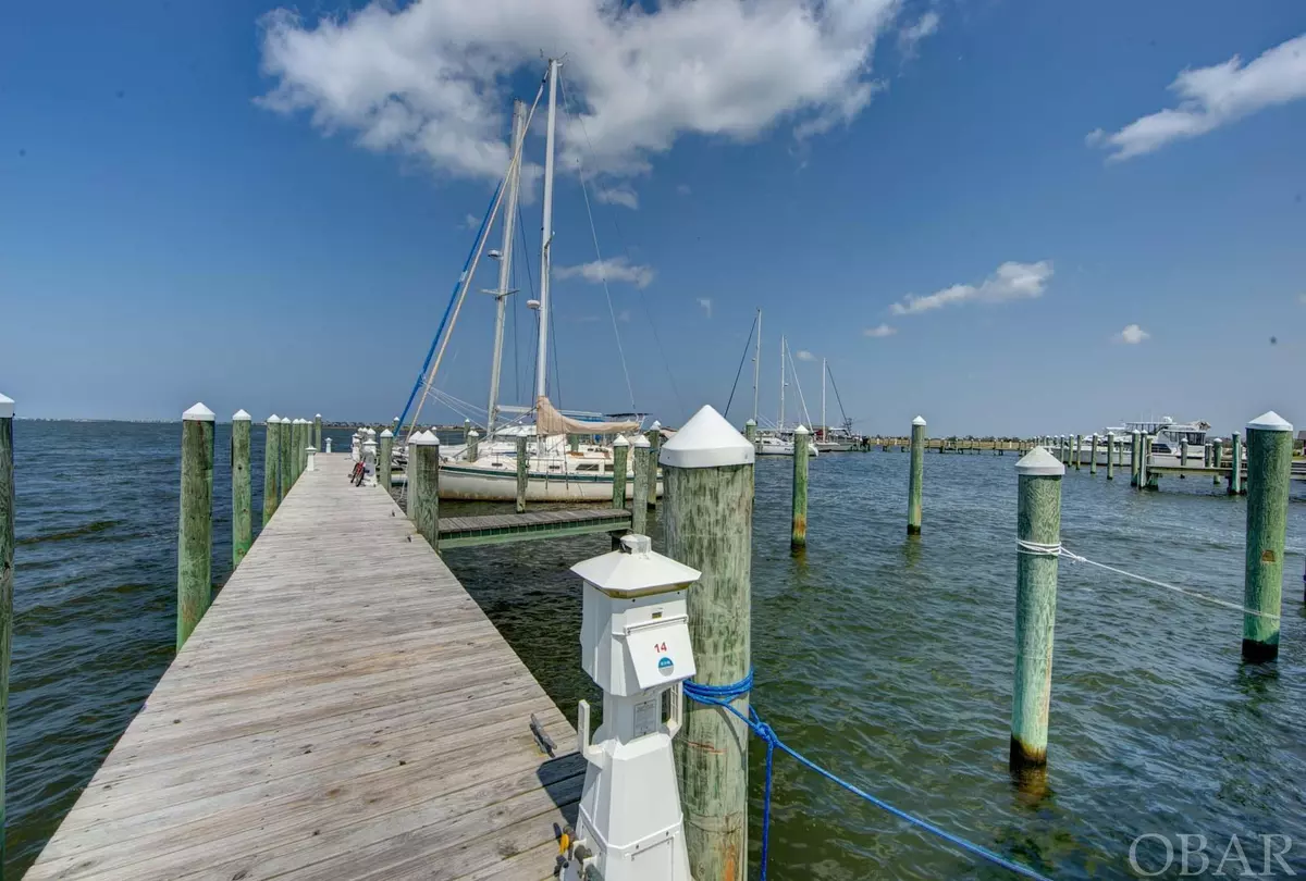 Manteo, NC 27954,0 Docks #Slip: R14