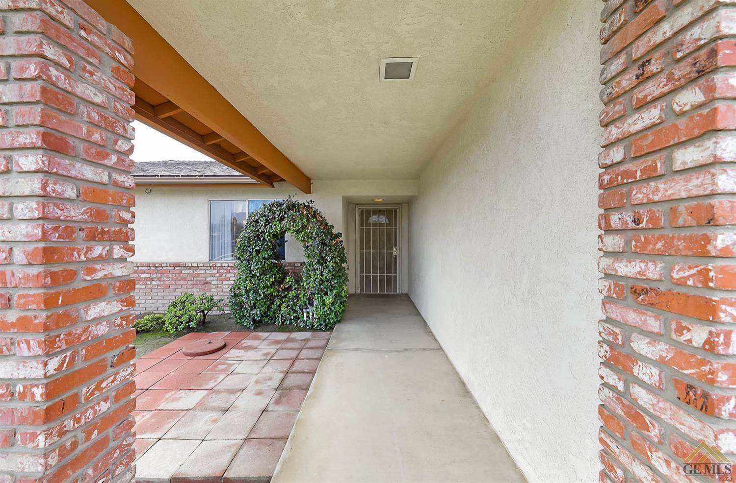 Bakersfield, CA 93304,1701 Chastain Way