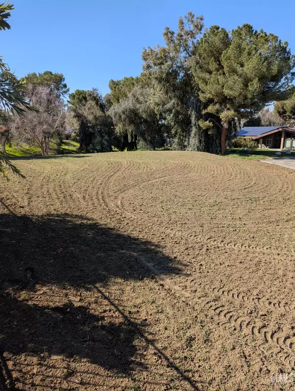 Bakersfield, CA 93306,6100 Roundup Way