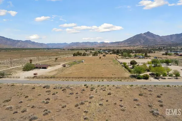 Lake Isabella, CA 93420,1 Ford St. APN 425-101-03