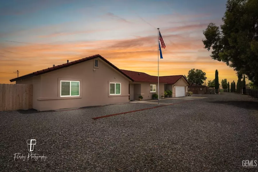 8229 Station Road, Buttonwillow, CA 93206