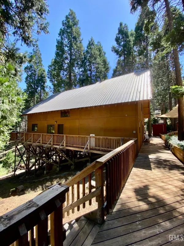 Posey, CA 93260,47904 Sugarloaf Loop