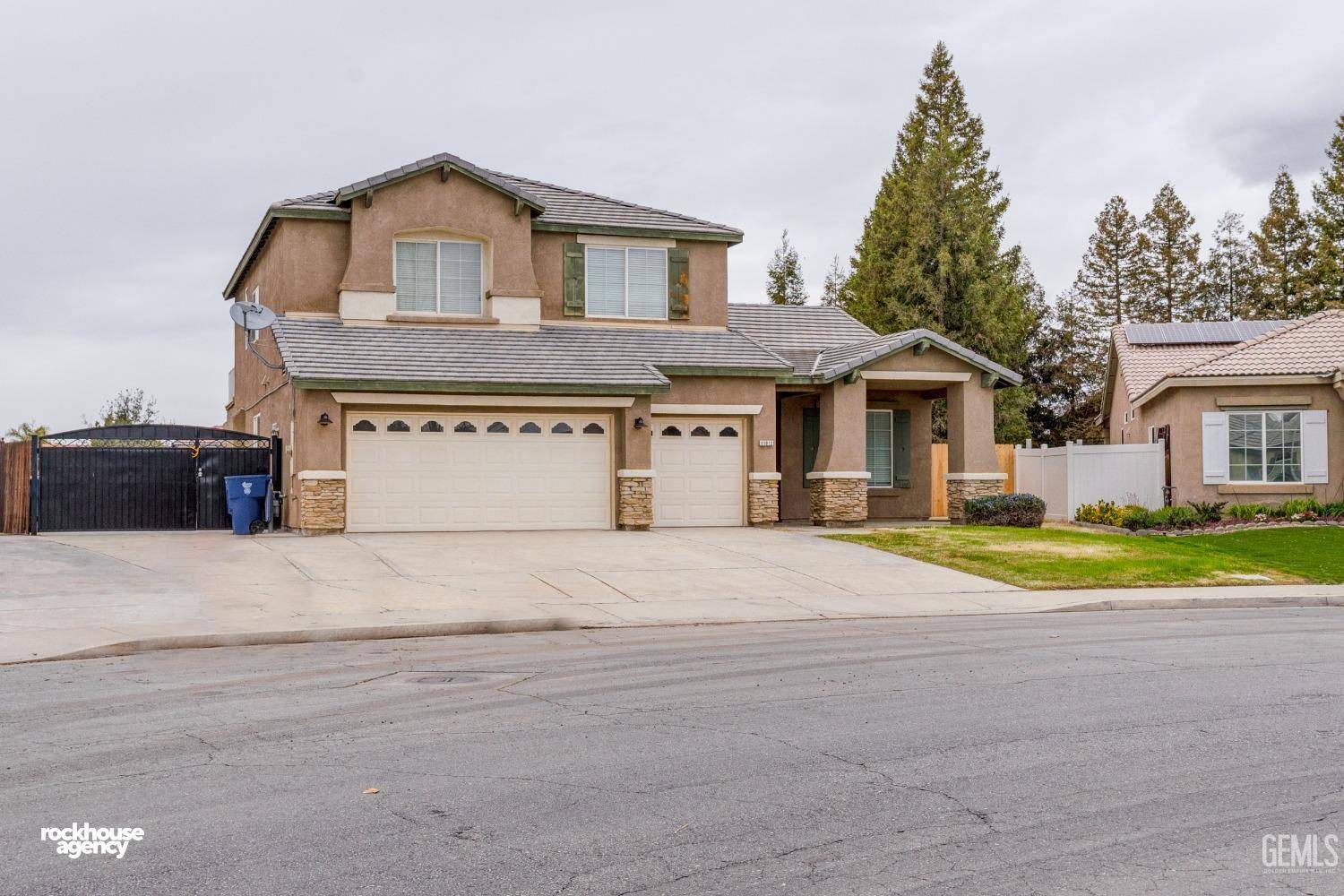 11012 Villa Hermosa Drive, Bakersfield, CA 93311