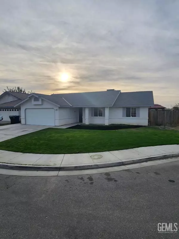 271 Peters Court, Shafter, CA 93263