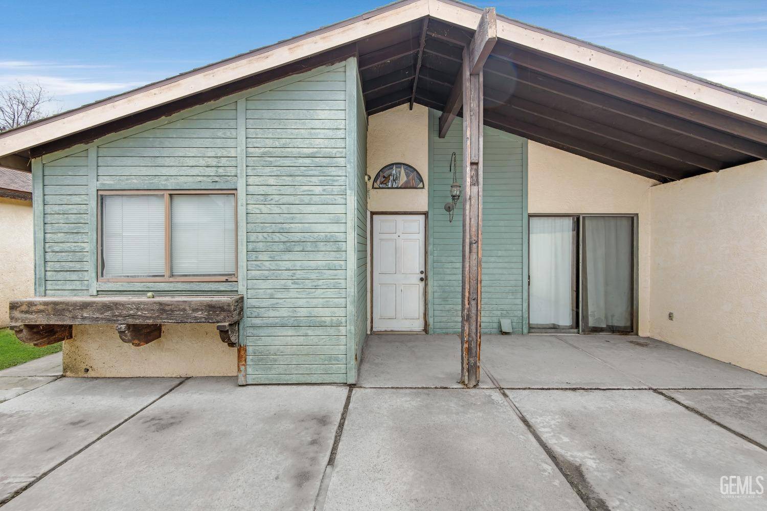 3816 McCourry Street, Bakersfield, CA 93304