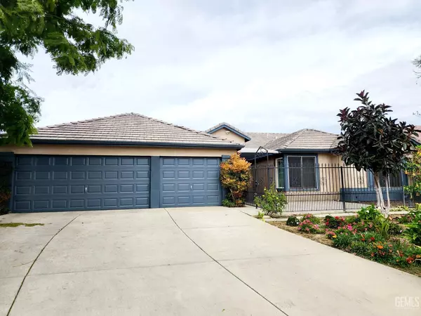 11608 Mezzadro Avenue, Bakersfield, CA 93312