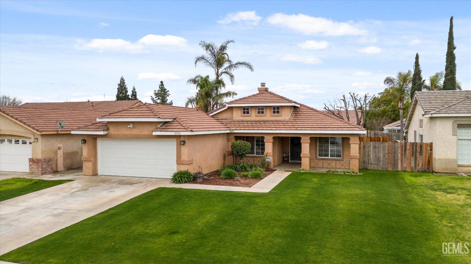 Bakersfield, CA 93313,5915 Golden Sunset Court