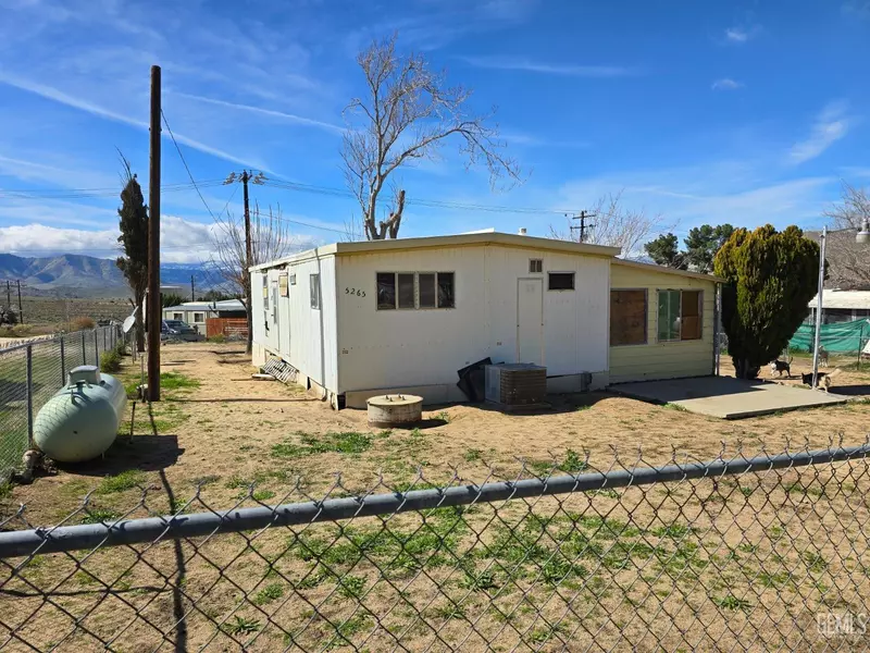 5265 hooper Road, Weldon, CA 93283