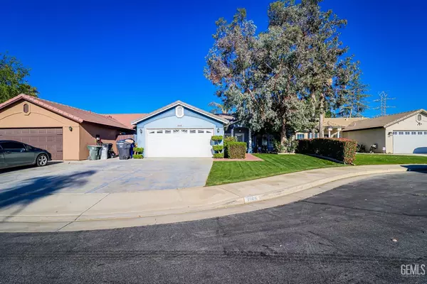 3006 Loon Court, Bakersfield, CA 93312