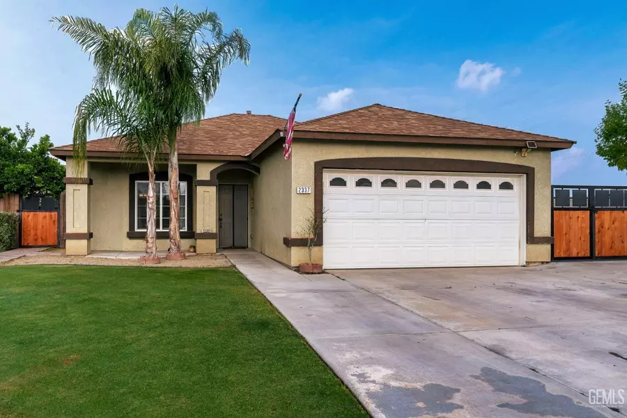 2337 Corte Hernandez, Delano, CA 93215