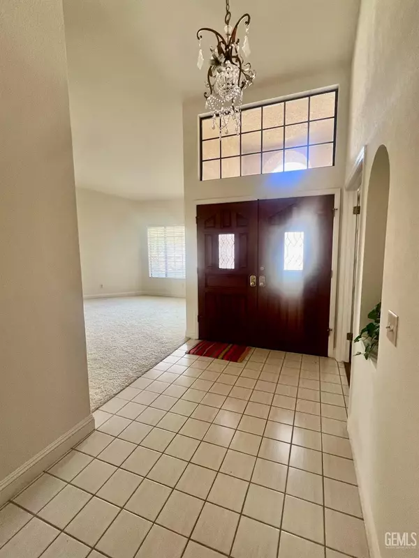 Bakersfield, CA 93311,9101 Broad Oak Avenue