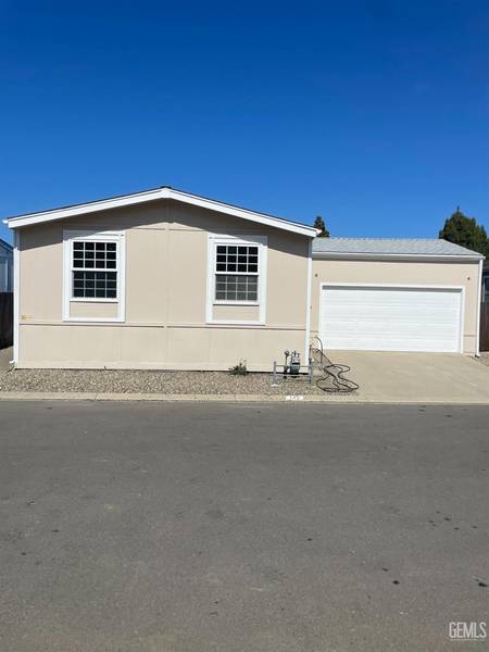 1317 N V Street #142, Lompoc, CA 93436