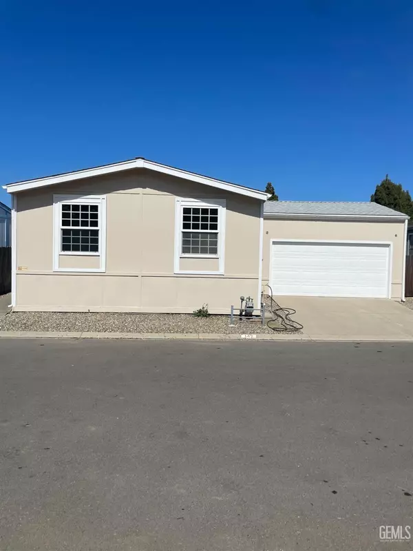 1317 N V Street #142, Lompoc, CA 93436