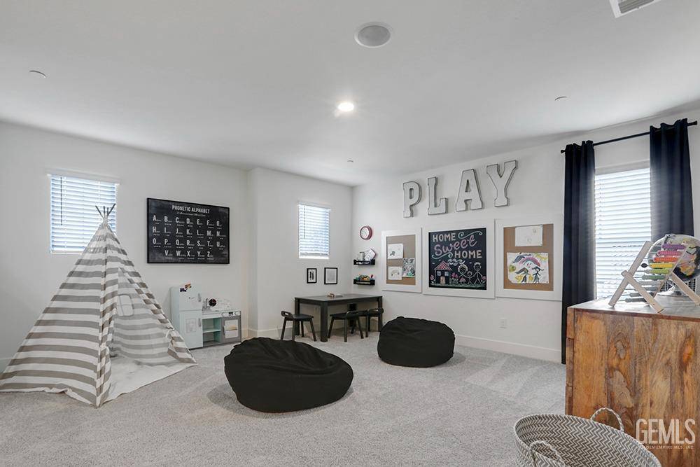Bakersfield, CA 93314,14301 Cloverdale Lane #2025