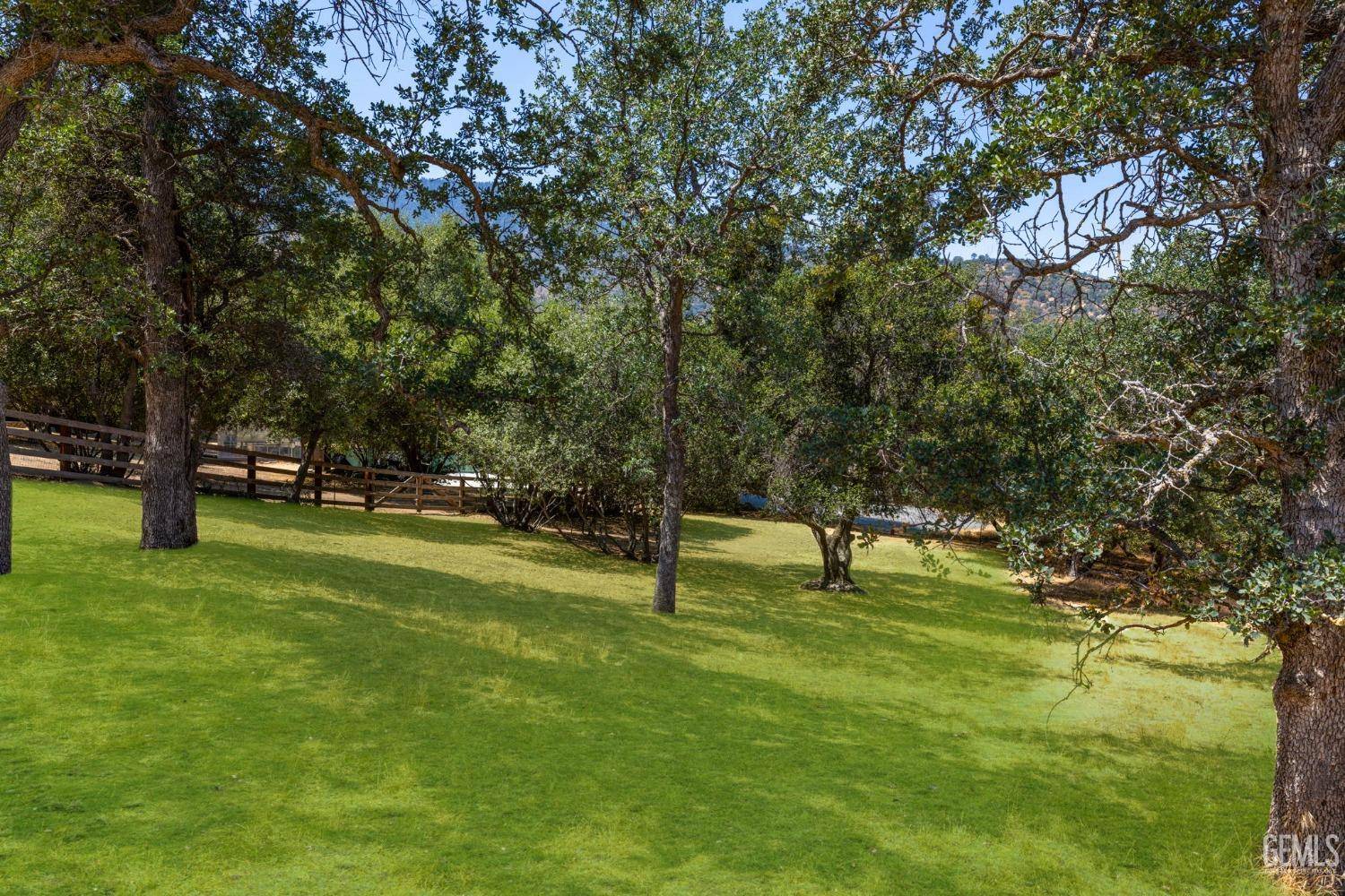 Keene, CA 93531,1 Kirkham Court