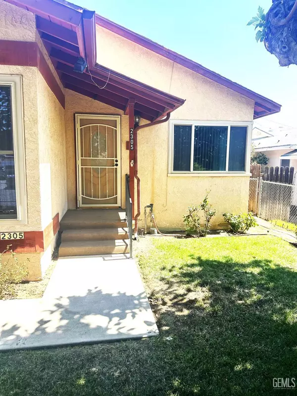 Bakersfield, CA 93306,2305 Tangerine Street