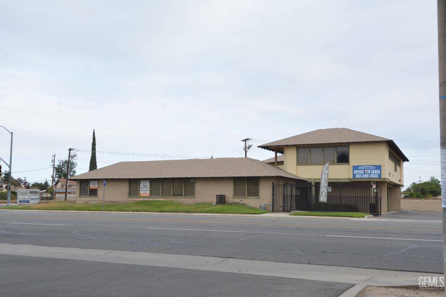 4646 Wilson Road #103, Bakersfield, CA 93309