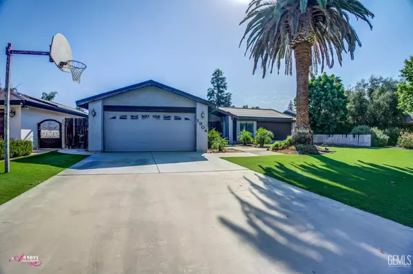 Bakersfield, CA 93309,1904 Glenbrea Court