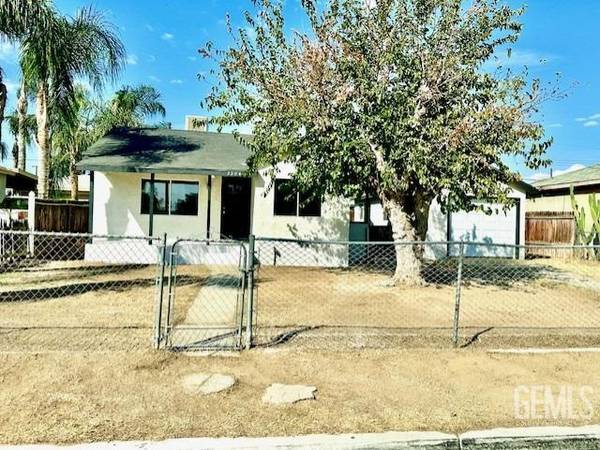 3304 Lexington Avenue, Bakersfield, CA 93306