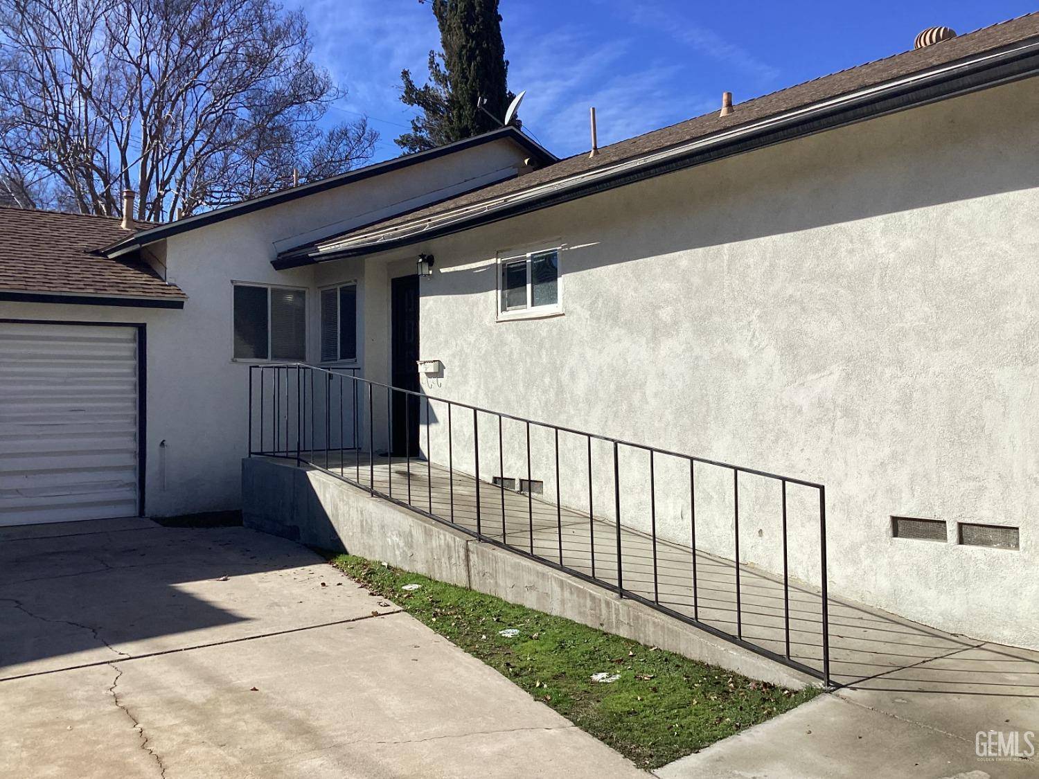 Bakersfield, CA 93305,1305 Vanderbilt Drive