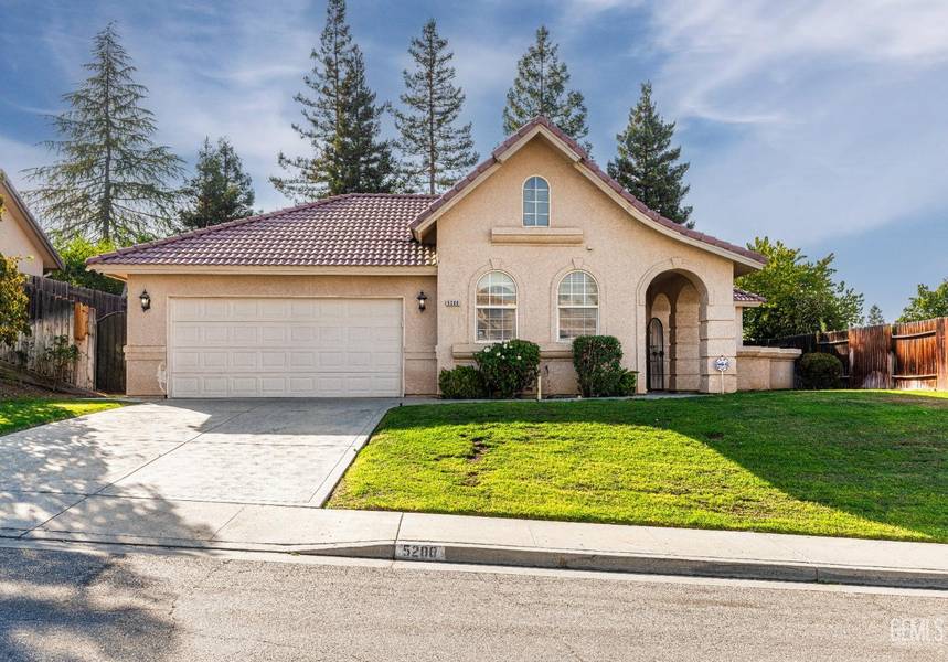 5200 Lyra Court, Bakersfield, CA 93306