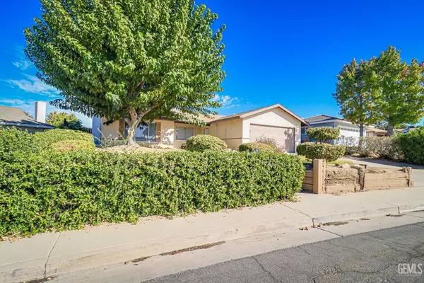 Bakersfield, CA 93306,5808 Highlander Street