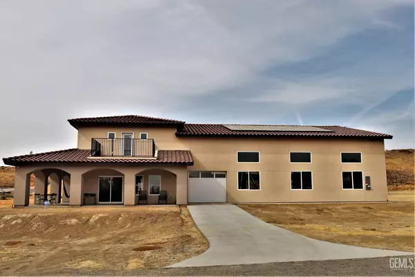 11000 Rio Frio Drive, Bakersfield, CA 93308