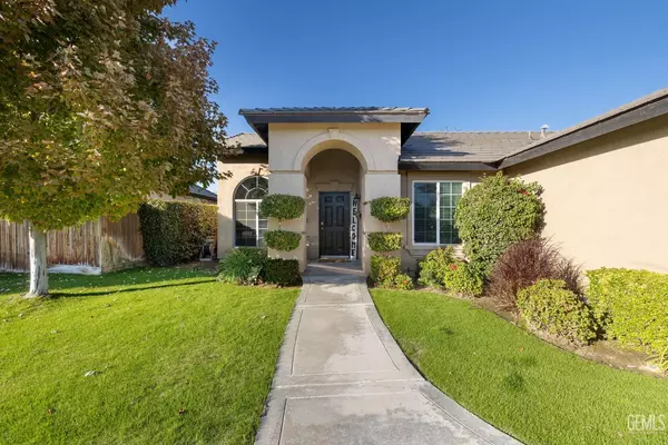 Bakersfield, CA 93312,10906 Howell Mountain Drive