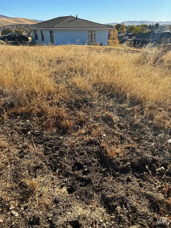 Tehachapi, CA 93561,19936 Mesa Road