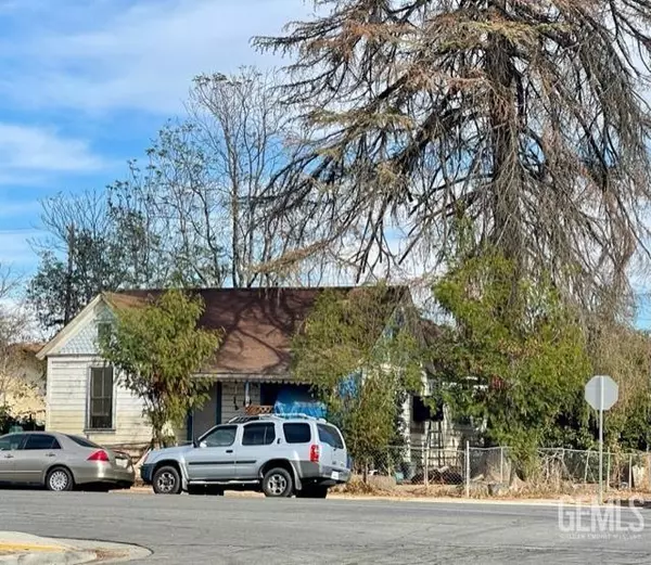 Bakersfield, CA 93304,904 L Street