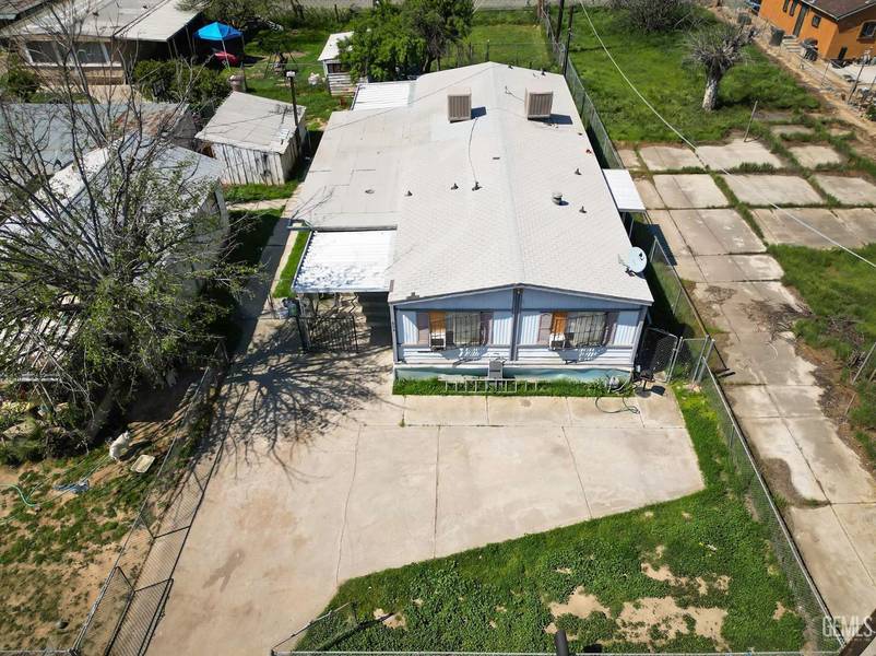 202 Wiseman Street, Bakersfield, CA 93307