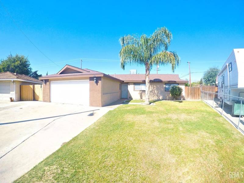 4520 Meadowlark Way, Bakersfield, CA 93309