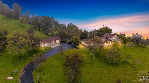 29385 Hart Oaks Drive, Keene, CA 93531