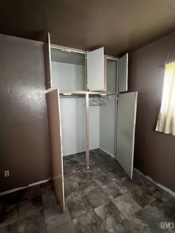 Buttonwillow, CA 93206,208 E 2nd Street