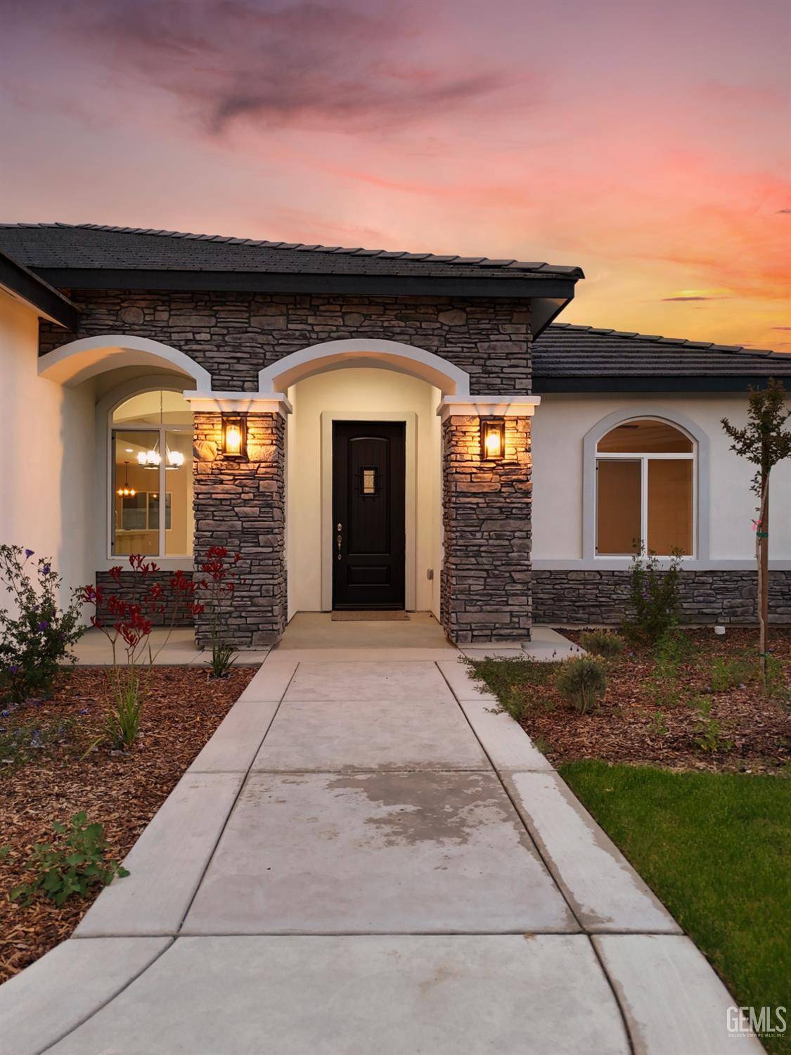 Shafter, CA 93263,914 Tomboy Court