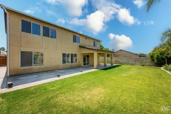 Bakersfield, CA 93311,9016 Carnegie Hall Lane