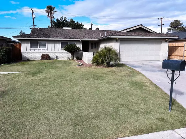 2213 Sandpiper Road, Bakersfield, CA 93309