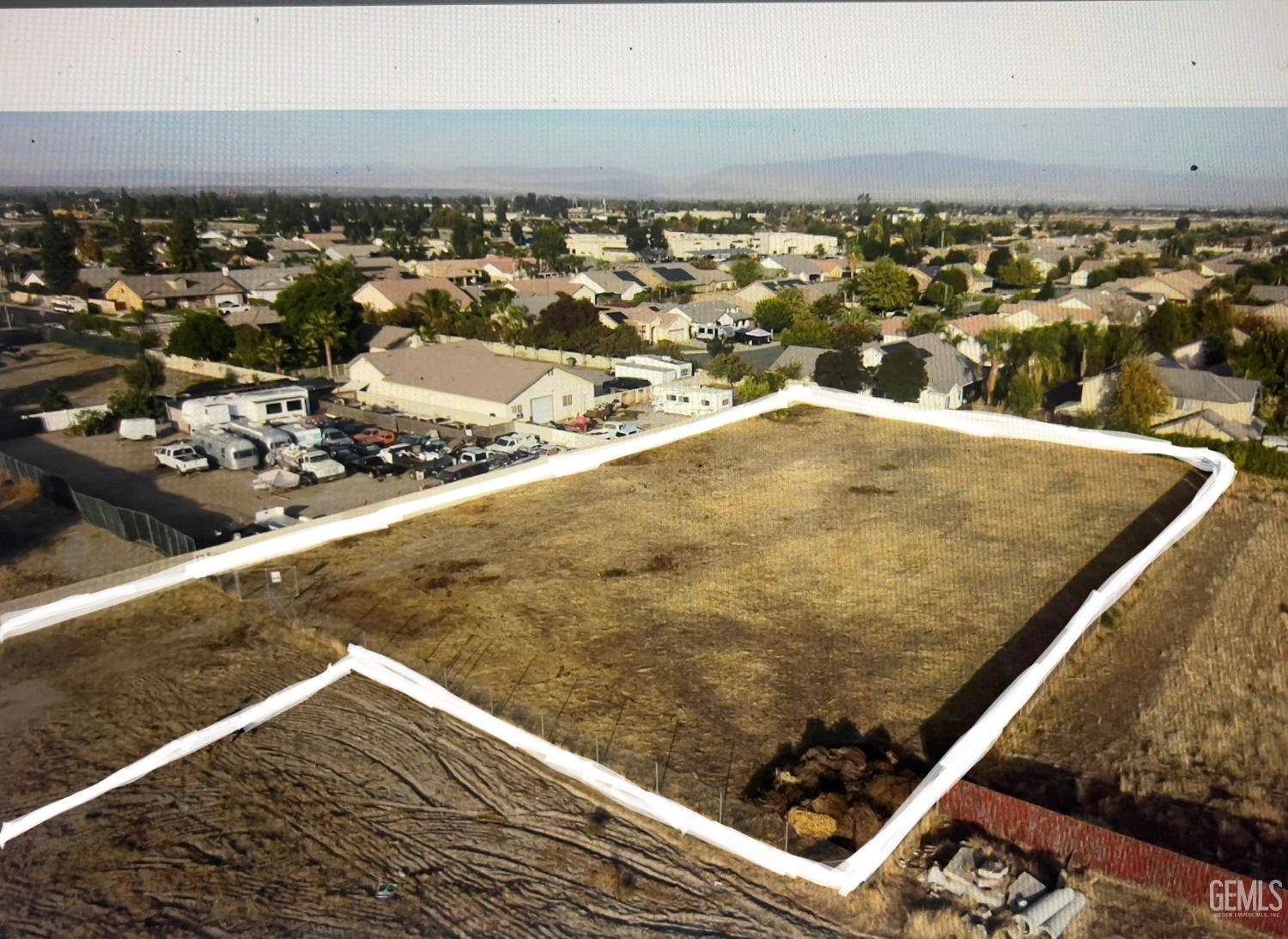 Bakersfield, CA 93313,7418 Wible Road