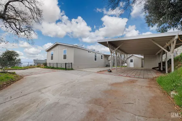 145 Lakeview Terrace, Wofford Heights, CA 93285