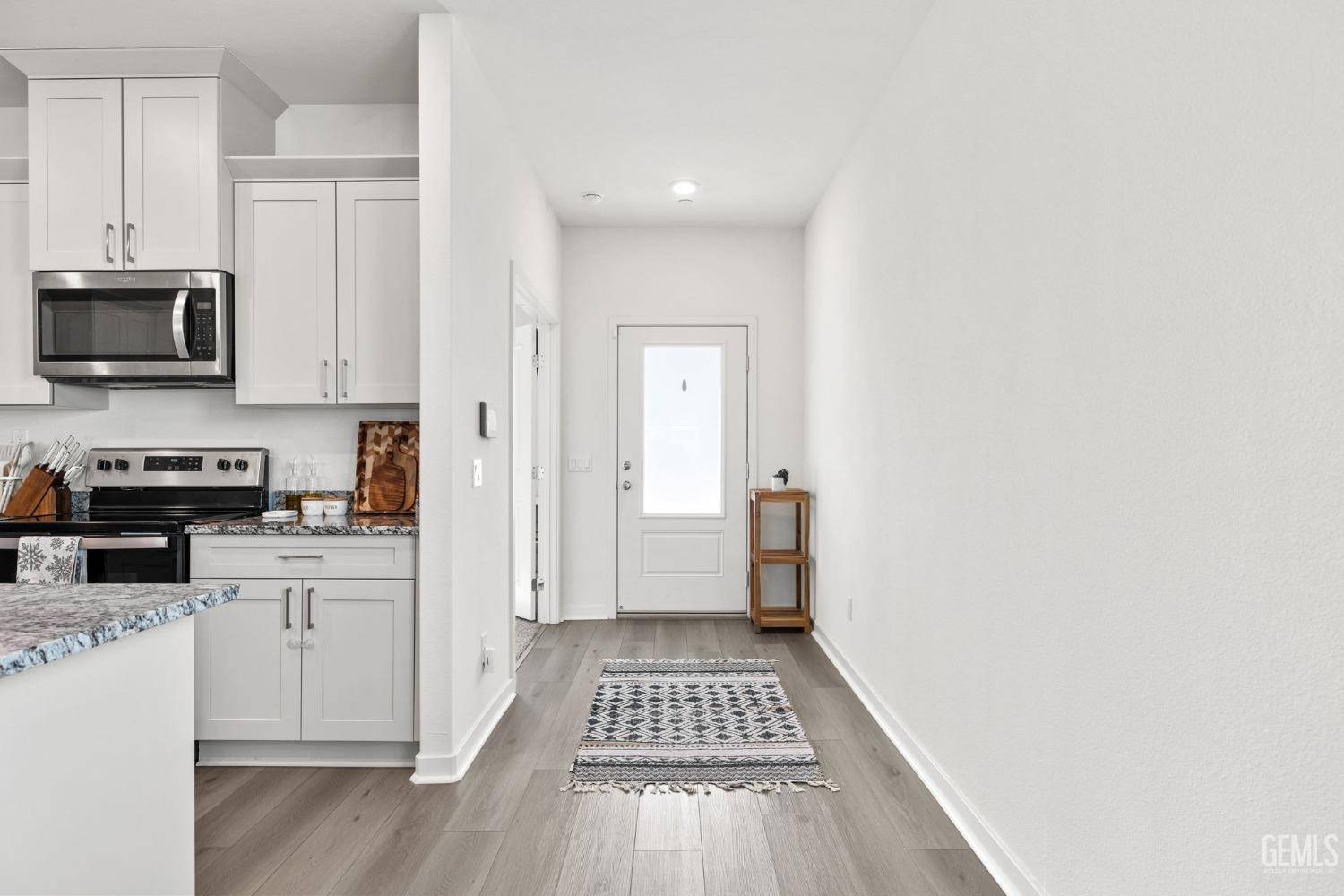 Bakersfield, CA 93313,7822 Raspberry Avenue